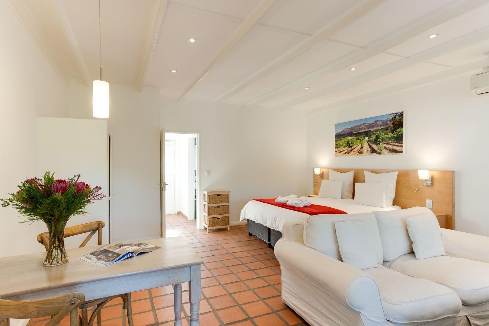 Albourne Guesthouse Сомерсет-Уэст Экстерьер фото