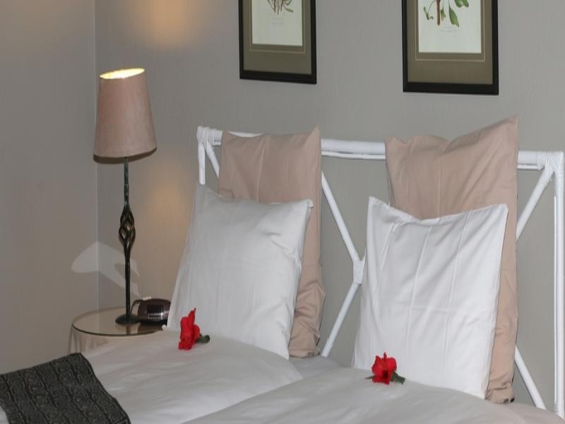 Albourne Guesthouse Сомерсет-Уэст Экстерьер фото