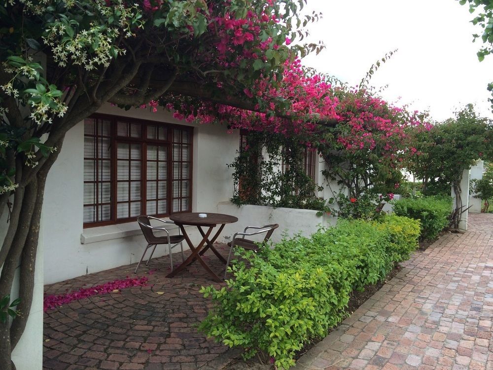 Albourne Guesthouse Сомерсет-Уэст Экстерьер фото