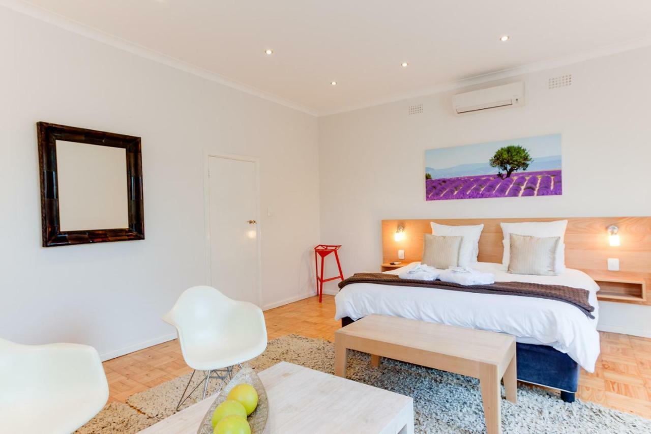 Albourne Guesthouse Сомерсет-Уэст Экстерьер фото